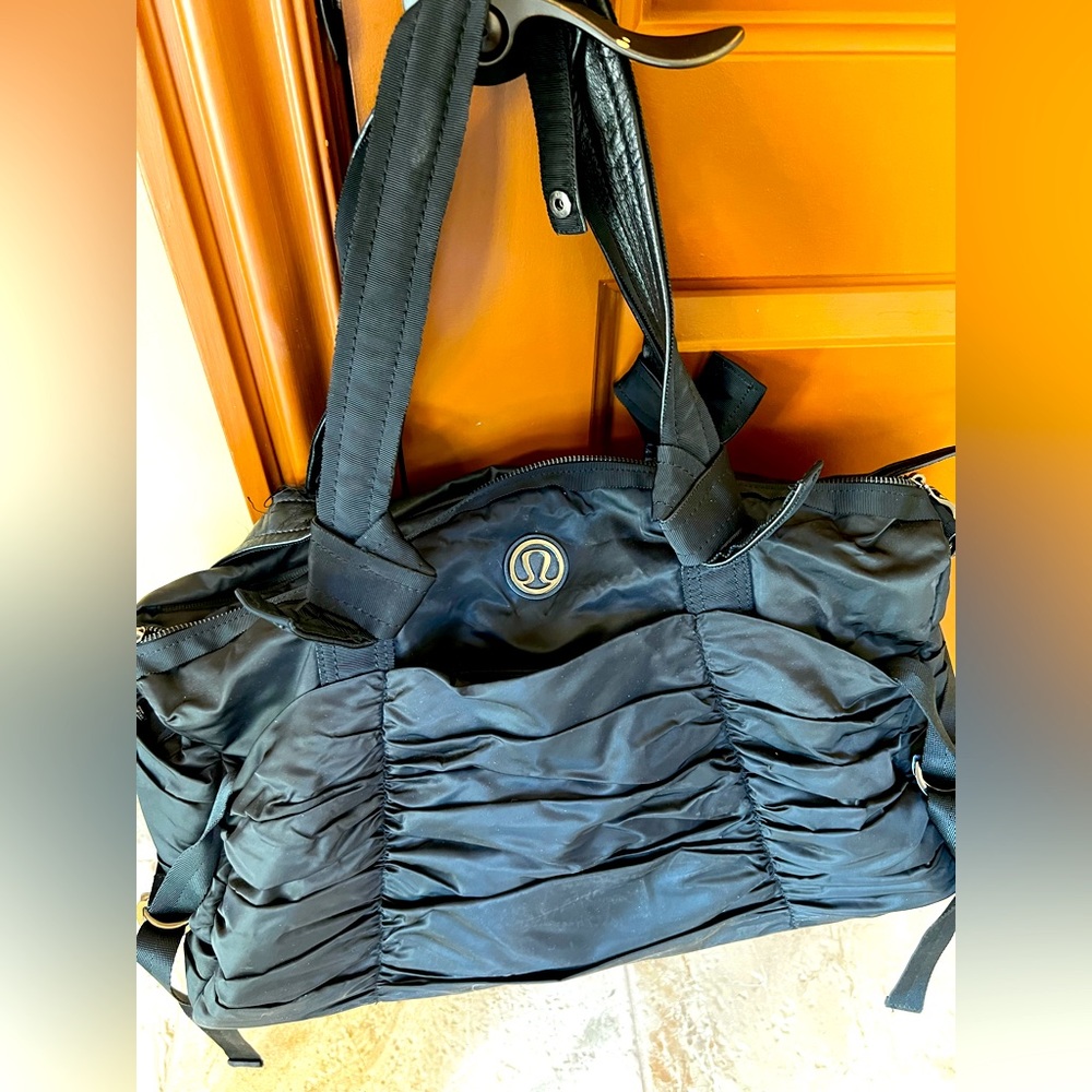 Lululemon duffel bag
